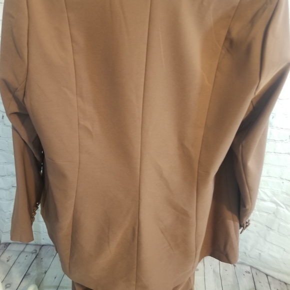 Women's Elegant 2 Pieces Brown Blazer Suit - Picture 12 of 16